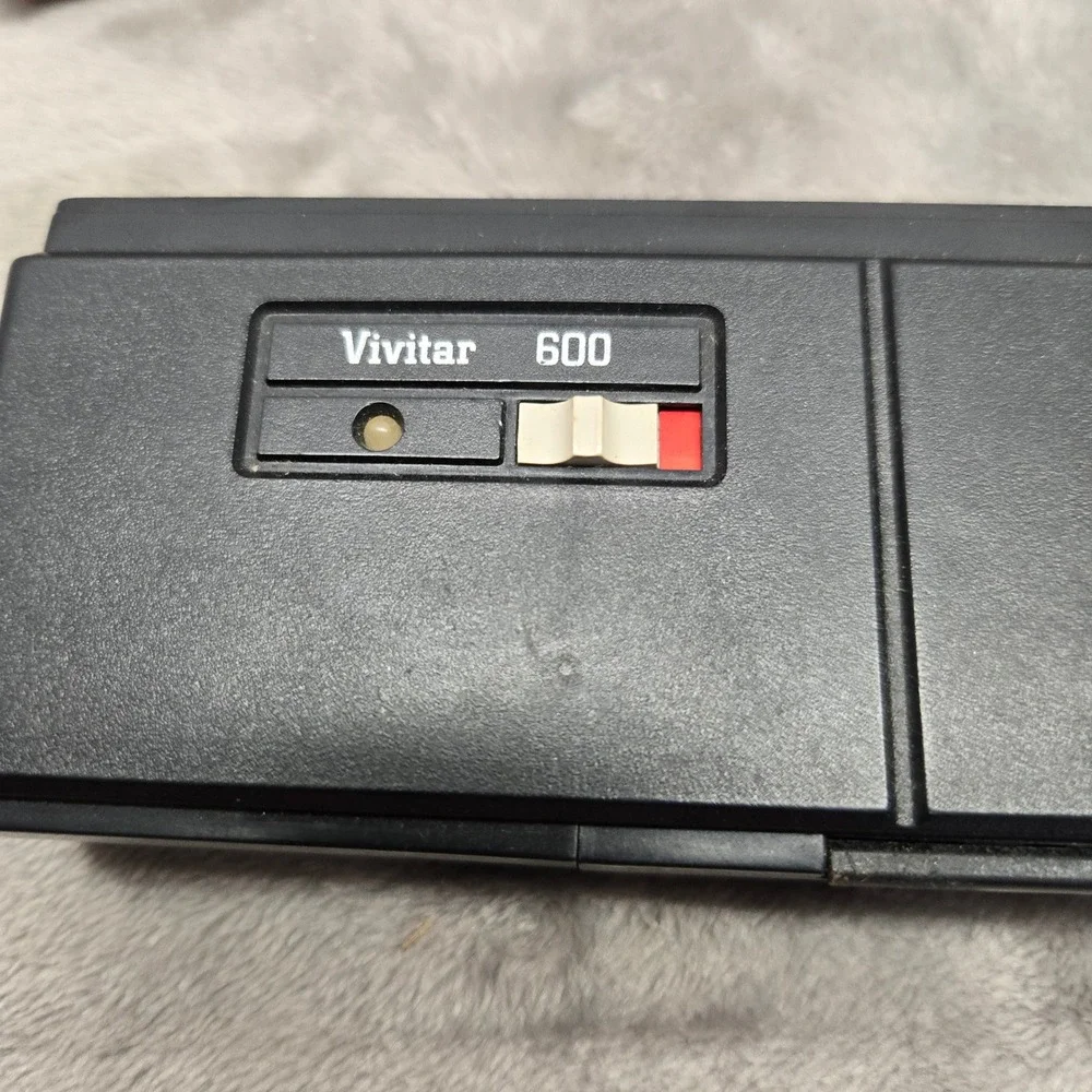 Vivitar 600 Pocket Camera 110 Film Vintage Point and Shoot with Flash Parts Only